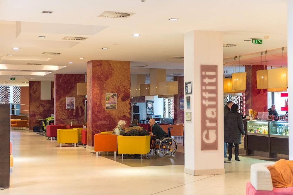 Park Inn By Radisson Sarvar Resort & Spa المظهر الخارجي الصورة