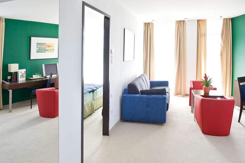Park Inn By Radisson Sarvar Resort & Spa المظهر الخارجي الصورة
