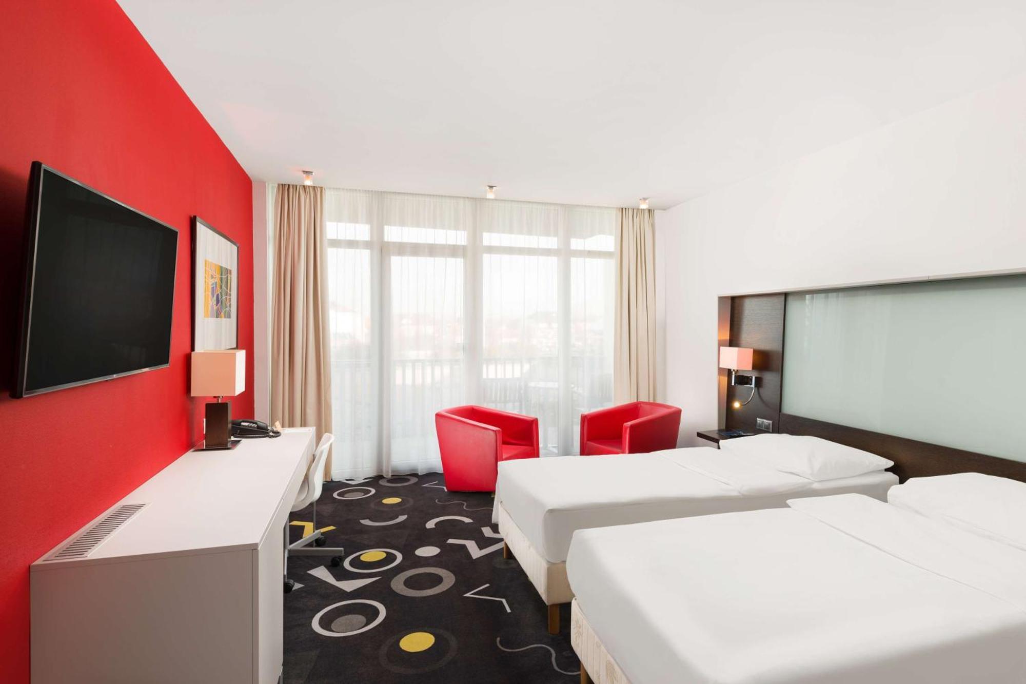 Park Inn By Radisson Sarvar Resort & Spa المظهر الخارجي الصورة