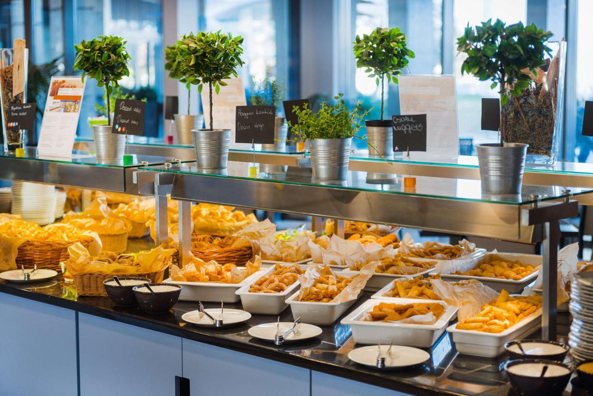 Park Inn By Radisson Sarvar Resort & Spa المظهر الخارجي الصورة