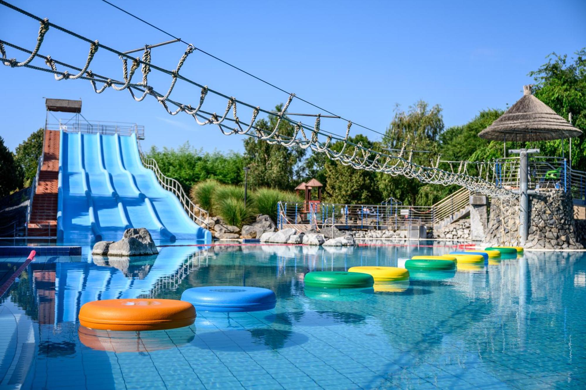 Park Inn By Radisson Sarvar Resort & Spa المظهر الخارجي الصورة