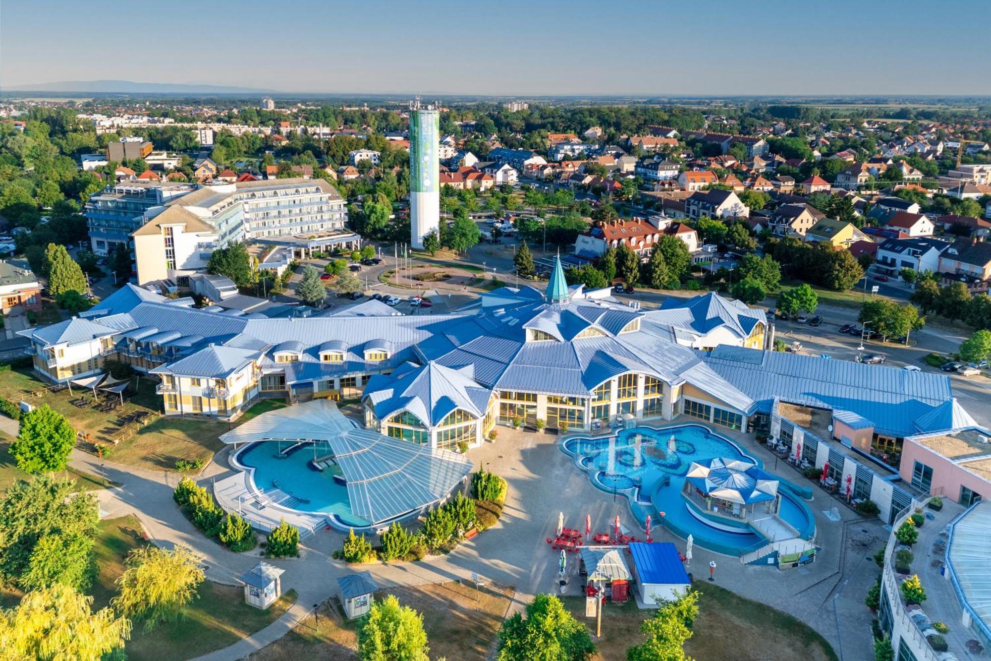 Park Inn By Radisson Sarvar Resort & Spa المظهر الخارجي الصورة
